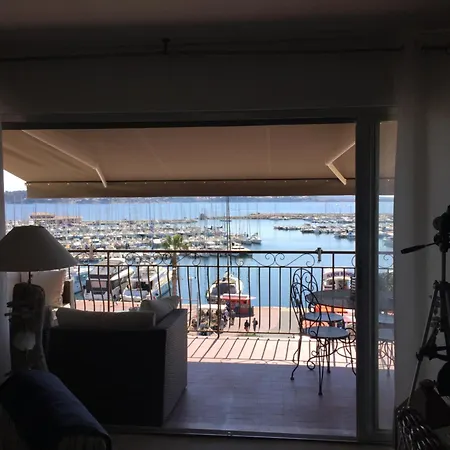 Face A La * Bandol